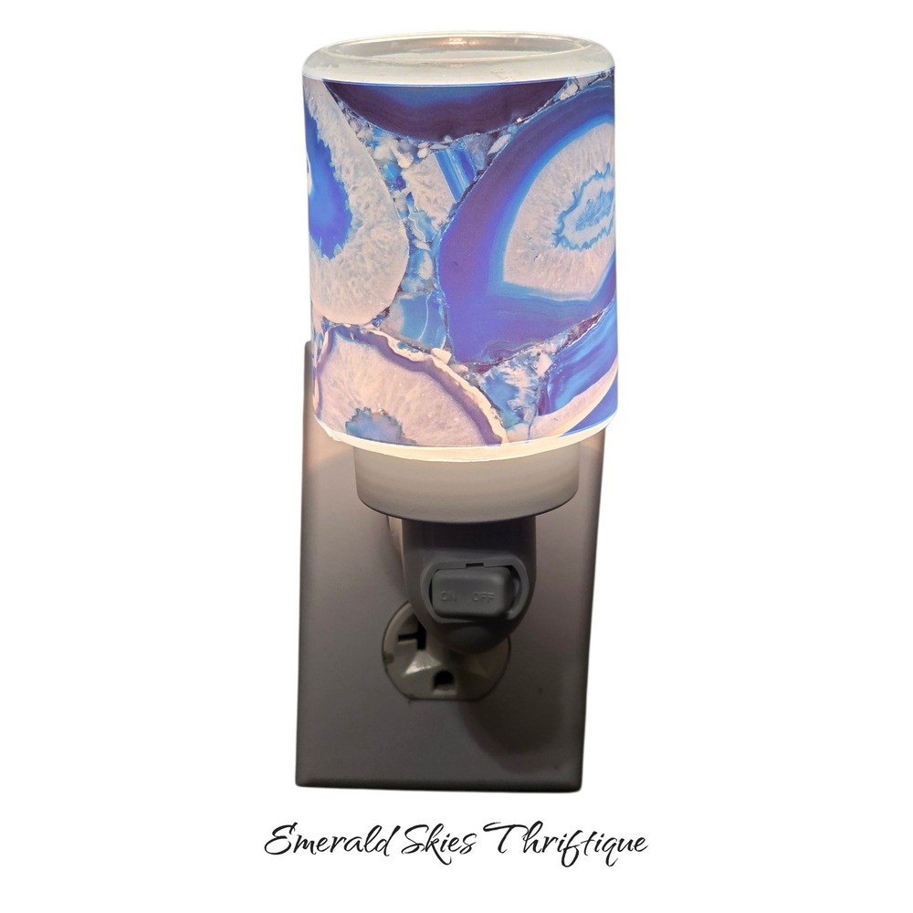 Scentsy "Blue Agate" Mini Wax Warmer night light. Free shipping